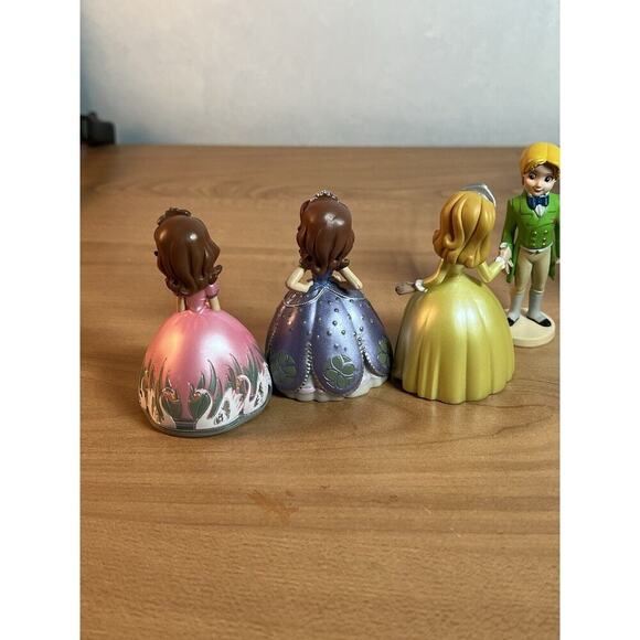 Bundle Of 5 Sofia The First Toys Action Figures Cake Toppers Plus Amber - Picture 8 of 10